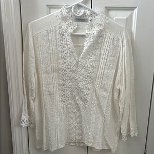 Elegant White Lace Women's Blouse